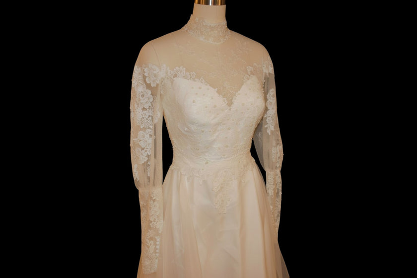 Vintage 1970s Lace Wedding Gown – Romantic Edwardian Revival Bridal Dress