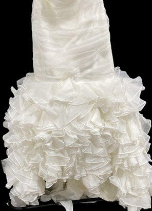 Monique Lhuillier Bliss strapless mermaid wedding gown