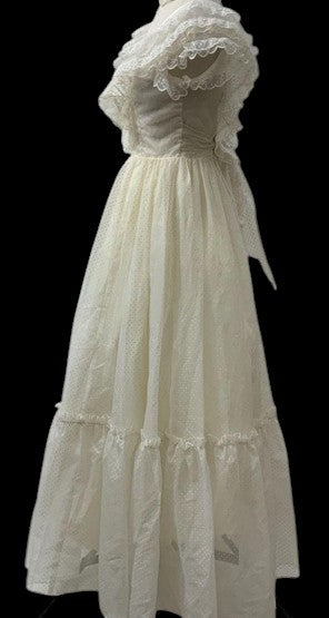 Vintage Gunne Sax Wedding Dress by Jessica McClintock