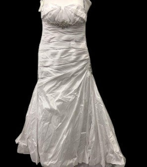 Maggie Sottero Sabelle Strapless Wedding Gown – Size 10