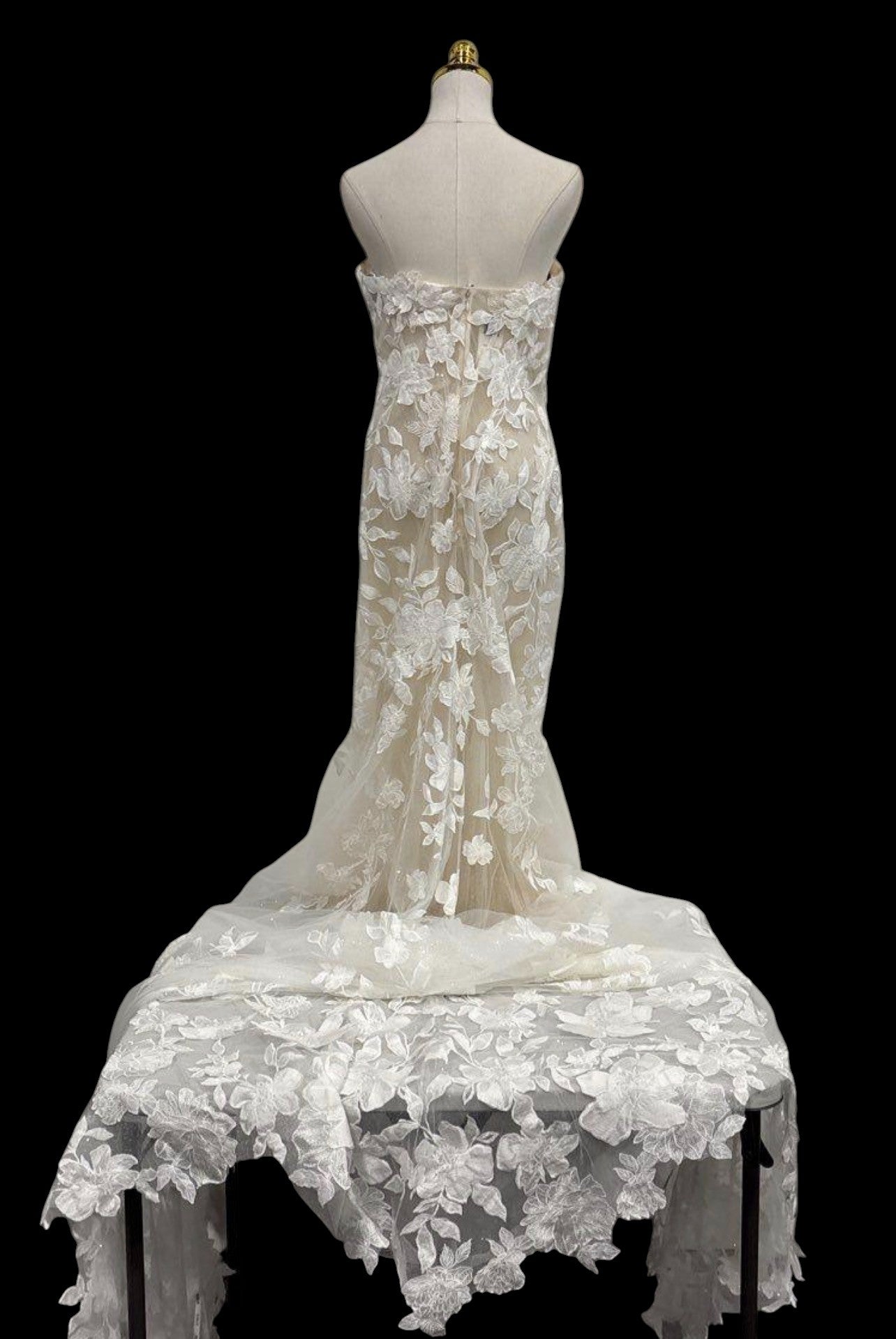 Enzoani Tahlia Wedding Gown – New With Tags (NWT